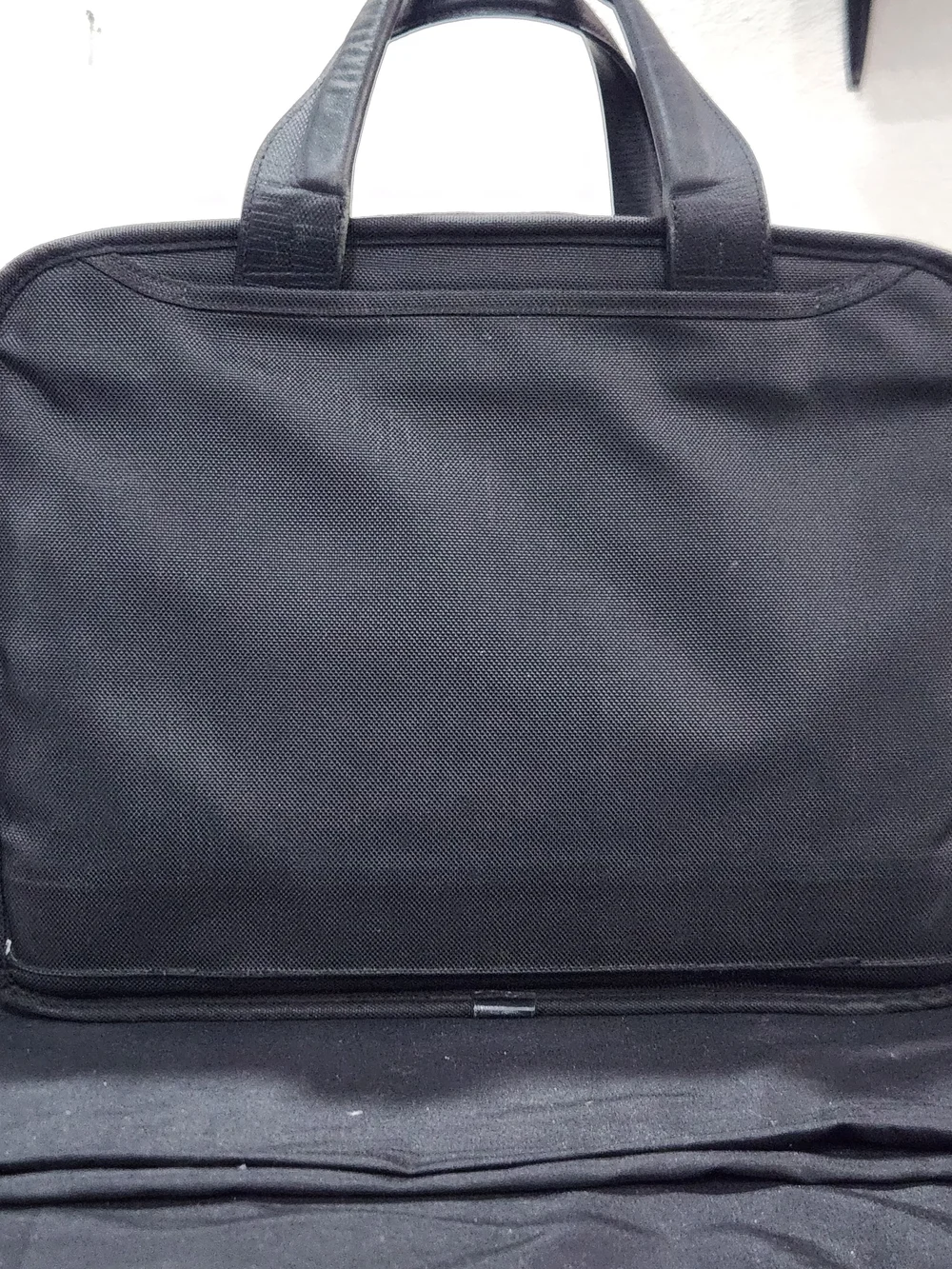 Tumi Black Men's Briefcase - Durable Travel & Work Laptop Bag